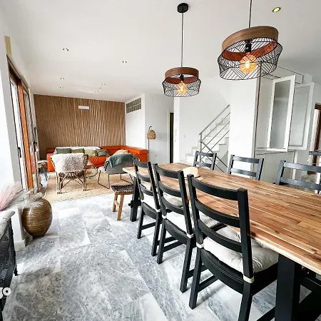 Riverview 4 Bedroom House, With Private Pool Ste003 * 阿亚蒙特