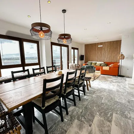 度假居 Riverview 4 Bedroom House, With Private Pool Ste003